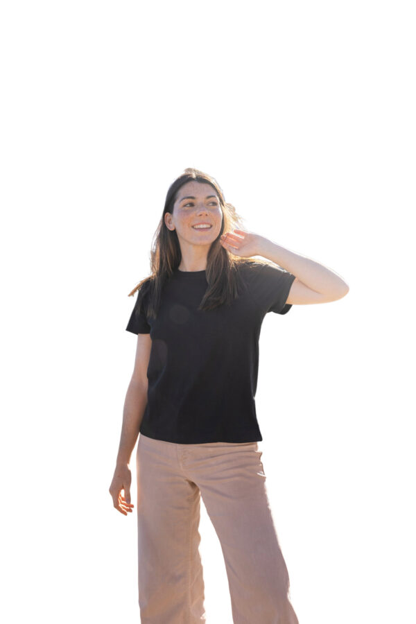 Ultimate Black T-Shirt 220 GSM – Timeless & Flattering Design for Women Black T-Shirt 220 GSM – A premium cotton tee designed to flatter the female silhouette, perfect for casual wear and layering.