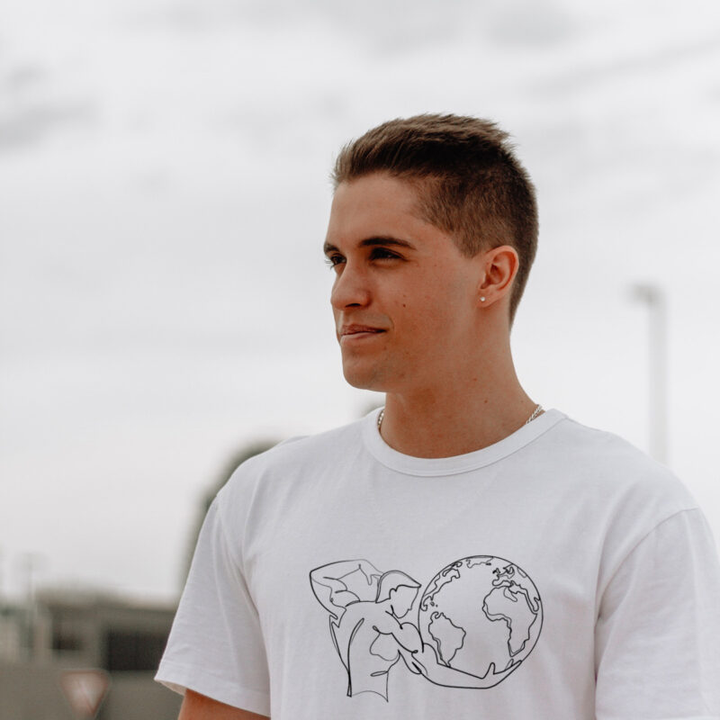 Minimal Line Art Globe T-Shirt